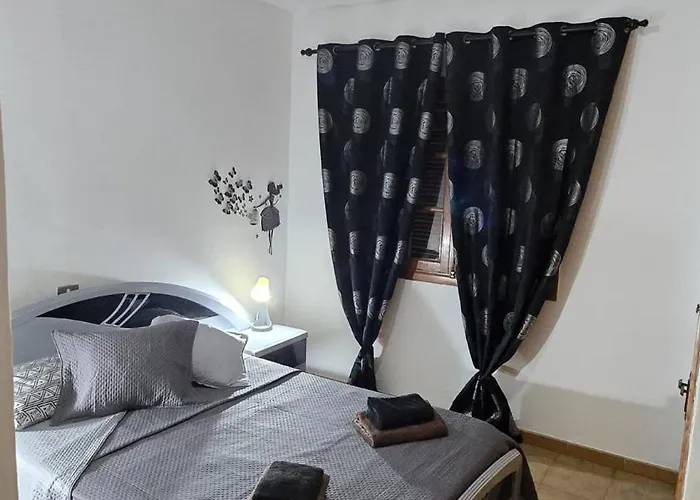 Los Cristianos Apartment, 1 Bedroom Wifi Free & Big Terrace
